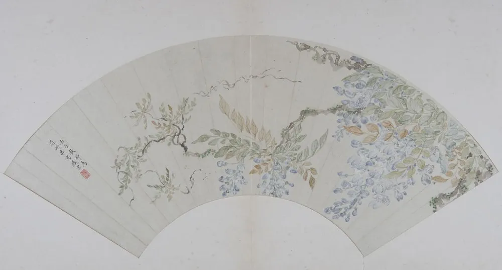 A classical Chinese fan painting from the Qing Dynasty by female artist Liao Yunjin, titled "Teng Luo Tu," featuring delicate blue and purple wisteria blossoms hanging from graceful vines.